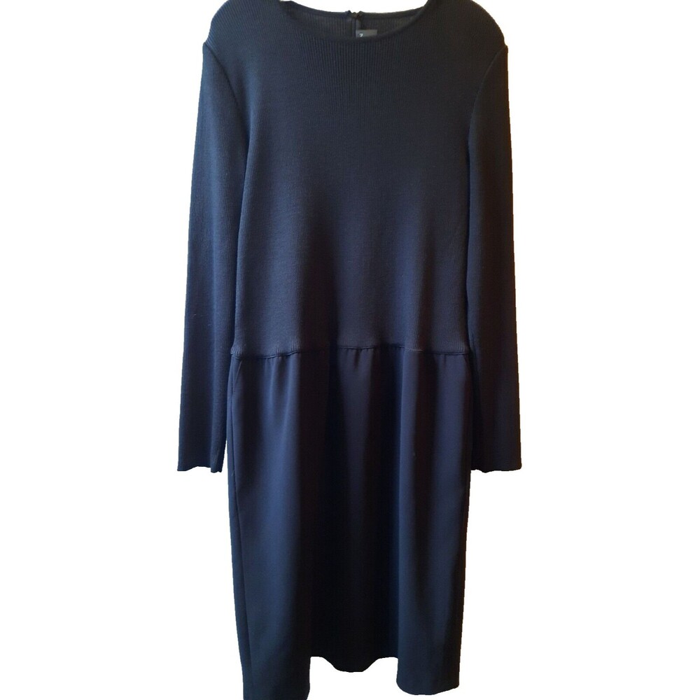 ST. JOHN Collection Knits Black Dress Size 16 Long Sleeved Zip Back Side Pockets